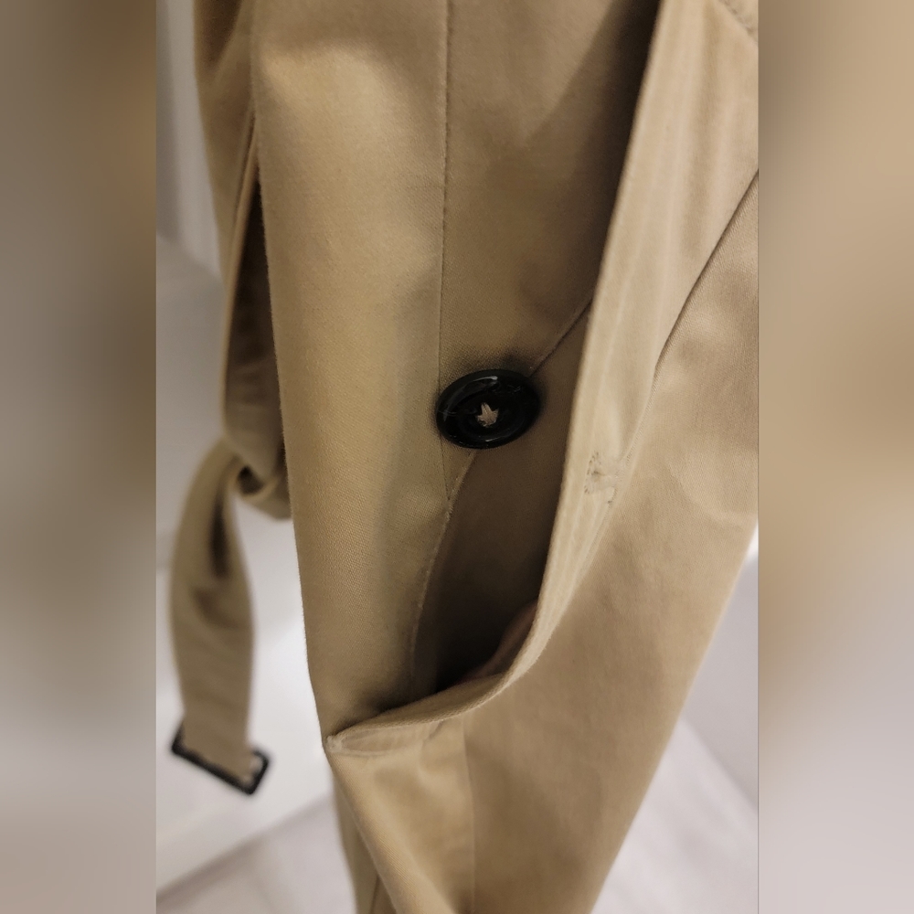 Burberry Khaki Tan Classic Double-Breasted Trench Coat - Picture 10 of 13